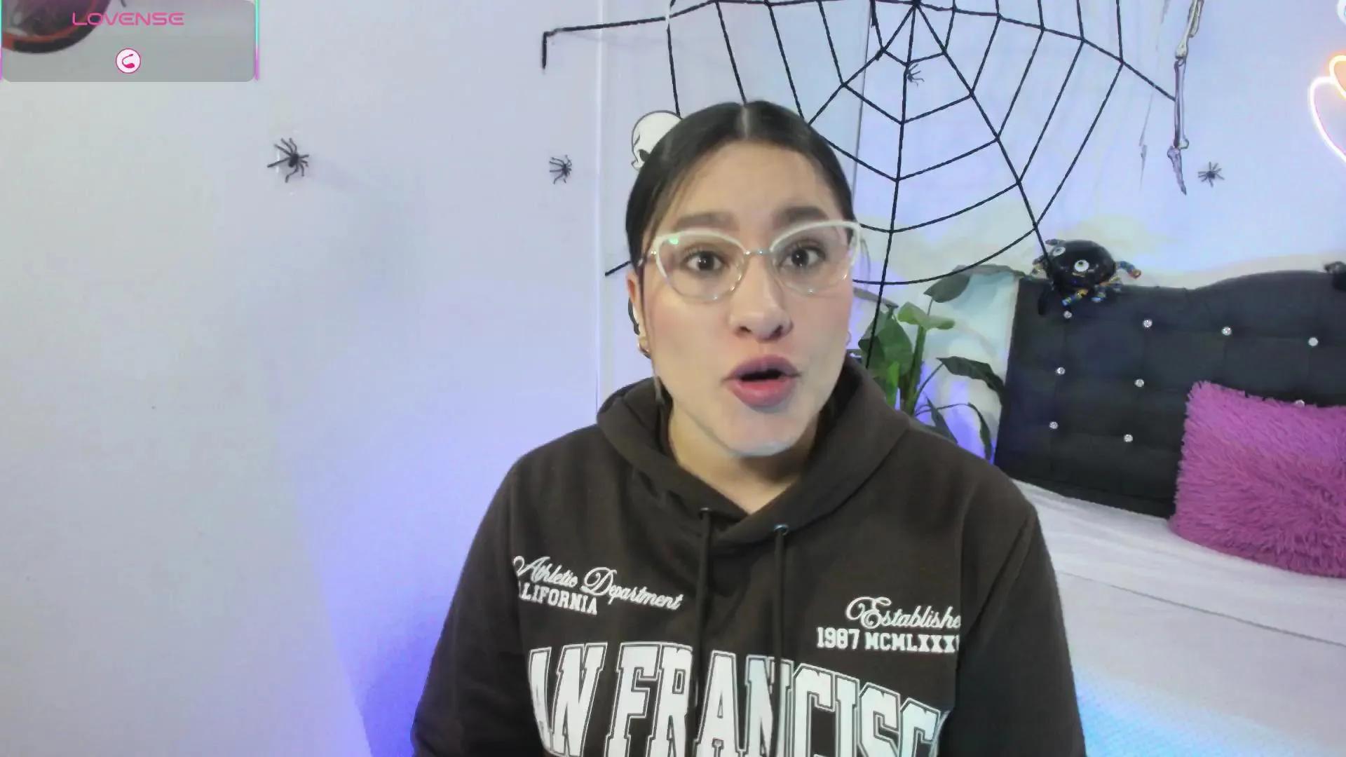 Offline SAAYA_TAY on Cam4