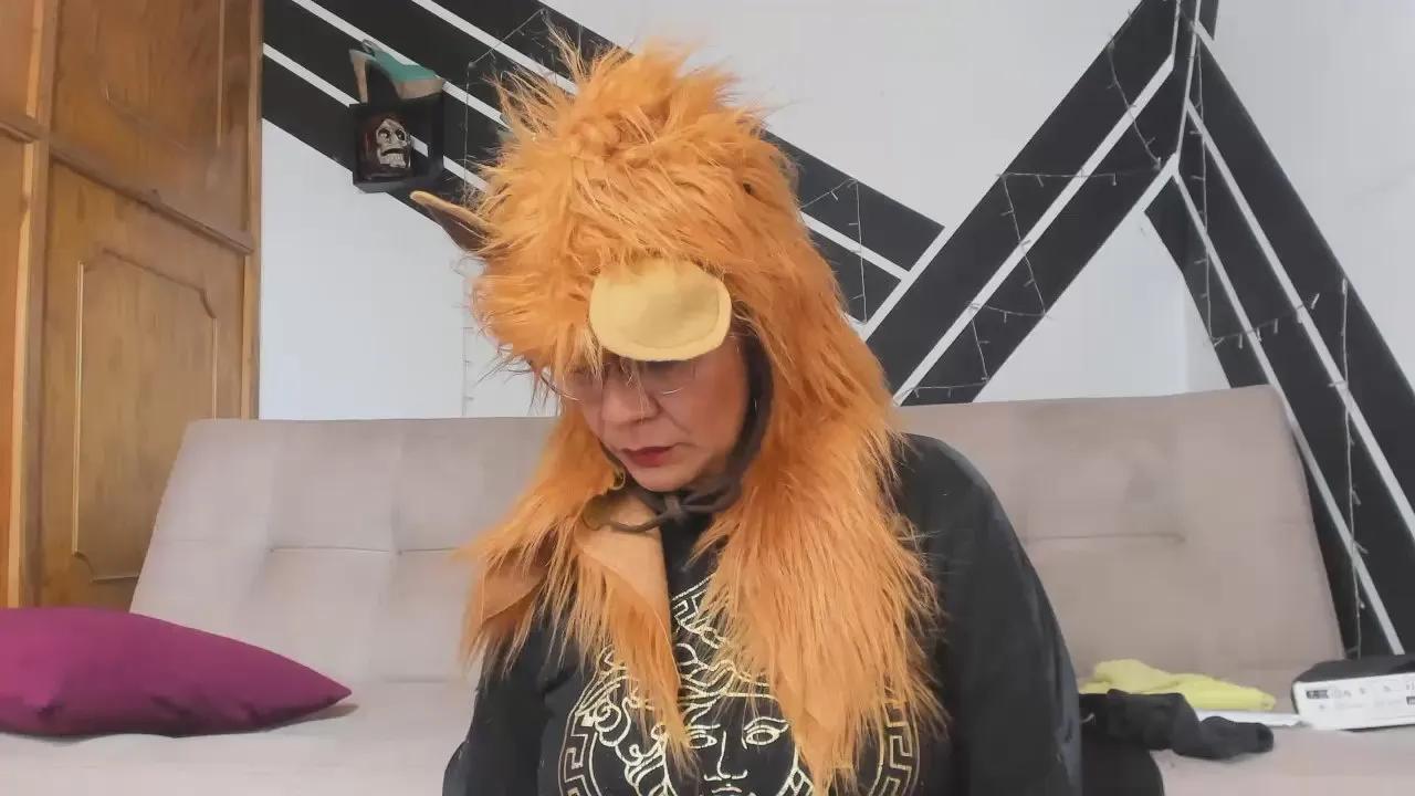 Offline safia_hot on Cam4