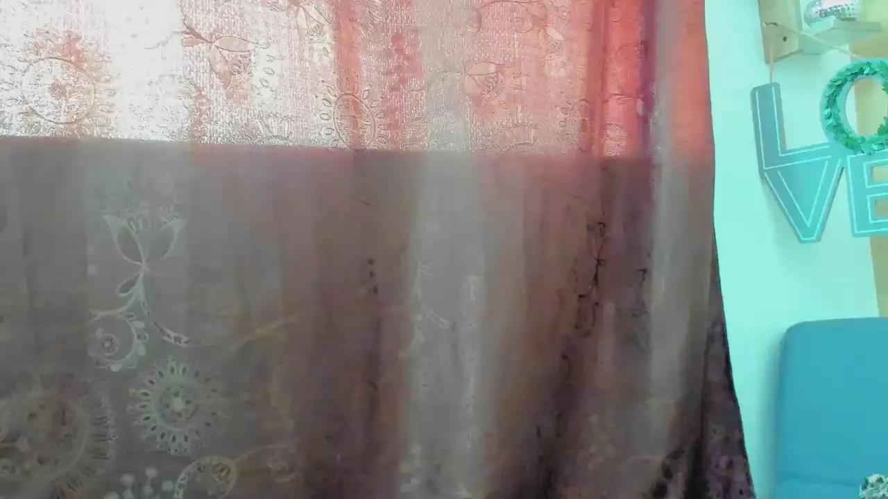 Offline scarlettprinces on Cam4