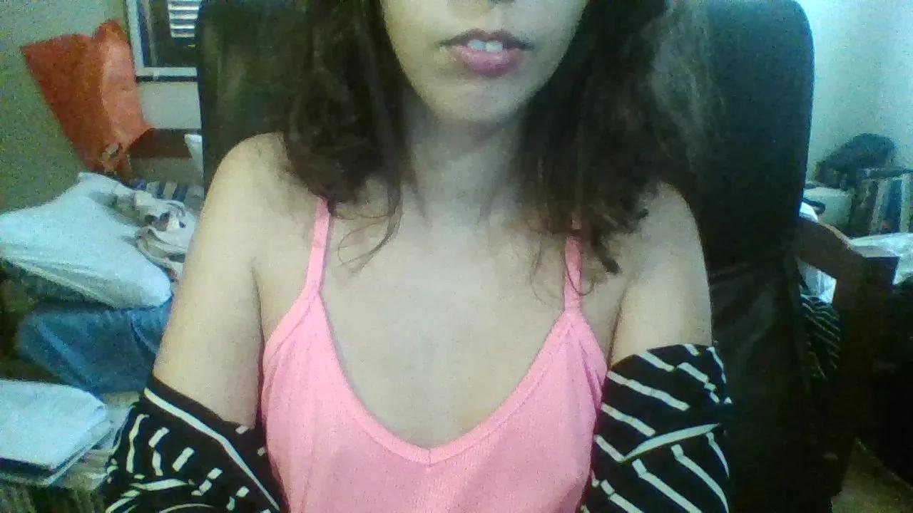 Offline ScarlettSunrise on Cam4