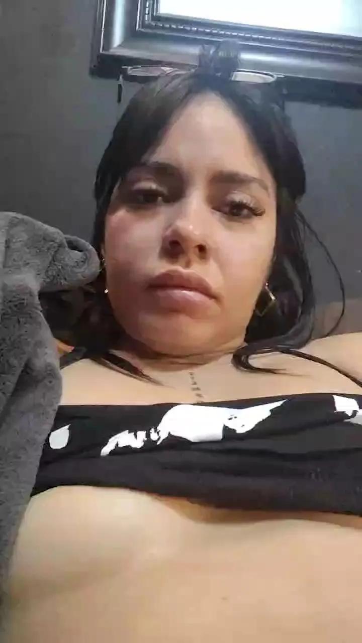 Offline Selenarica on Cam4