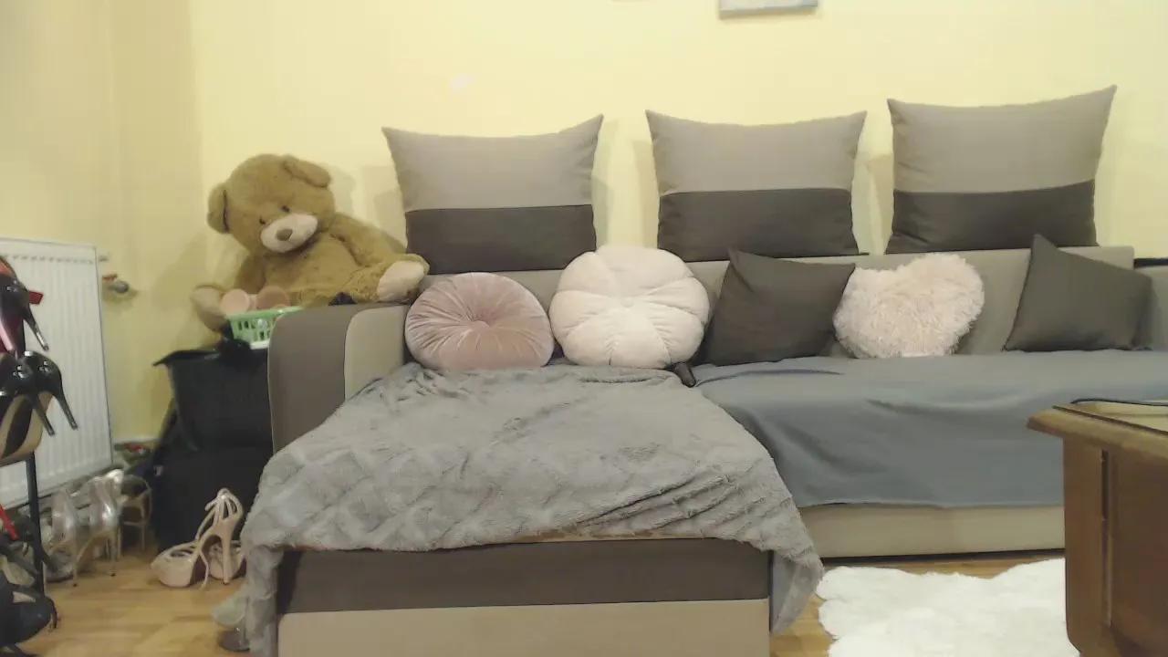 Offline sexyanneina on Cam4