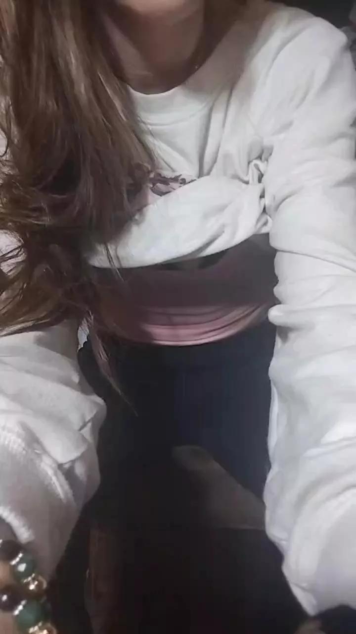 Offline ShyplayfulGirl on Cam4