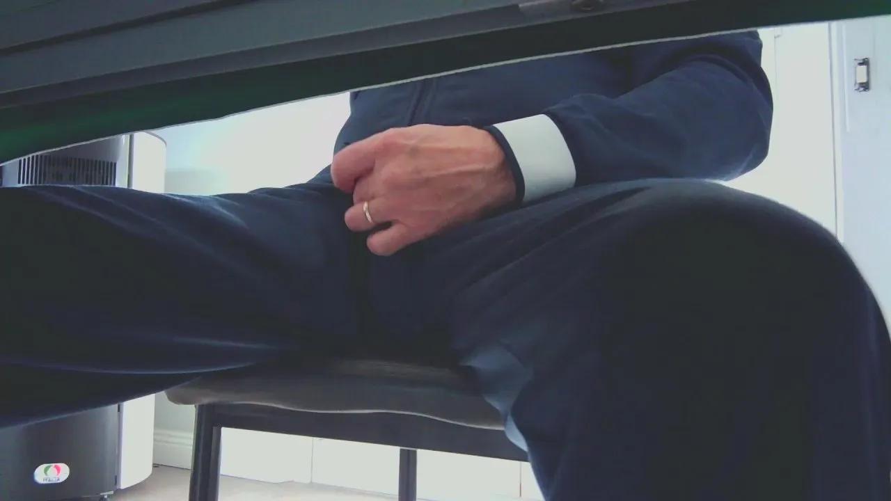 Offline spososolo66 on Cam4