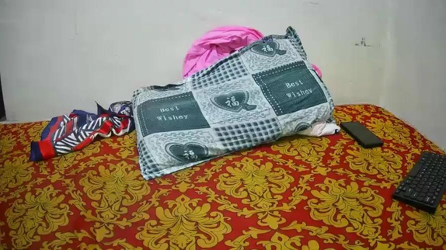 Freechat squirty_bosset on Cam4