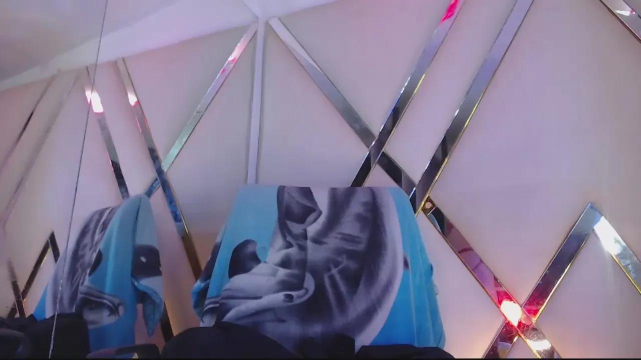 Offline StefyFerrer on Cam4