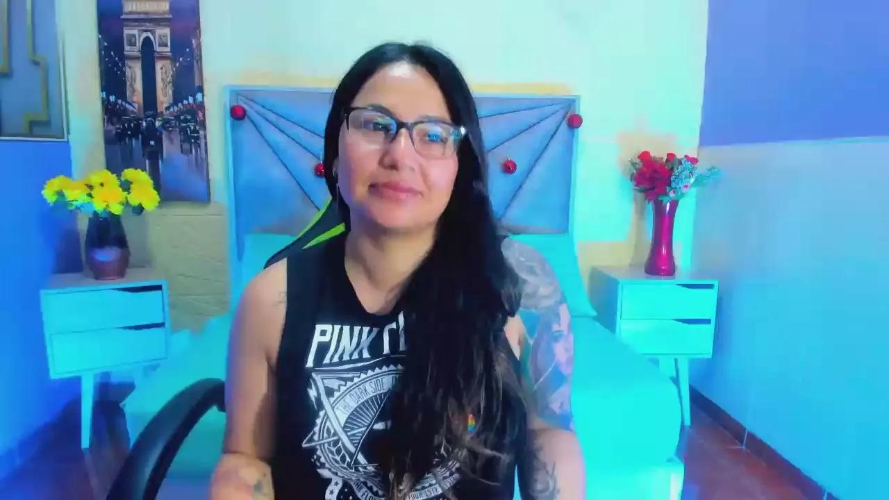 Offline tamara_rouse1 on Cam4