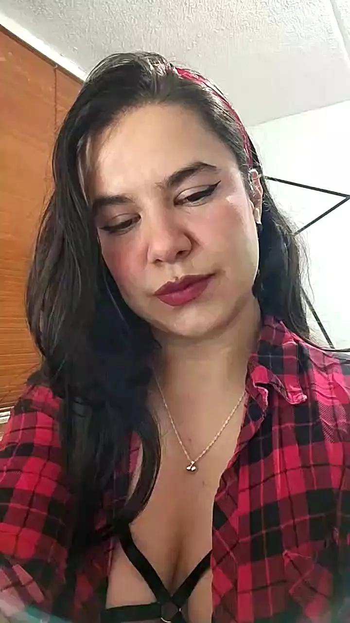 Offline Tannia_Ford on Cam4