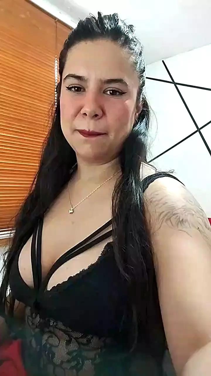 Offline Tannia_Ford on Cam4