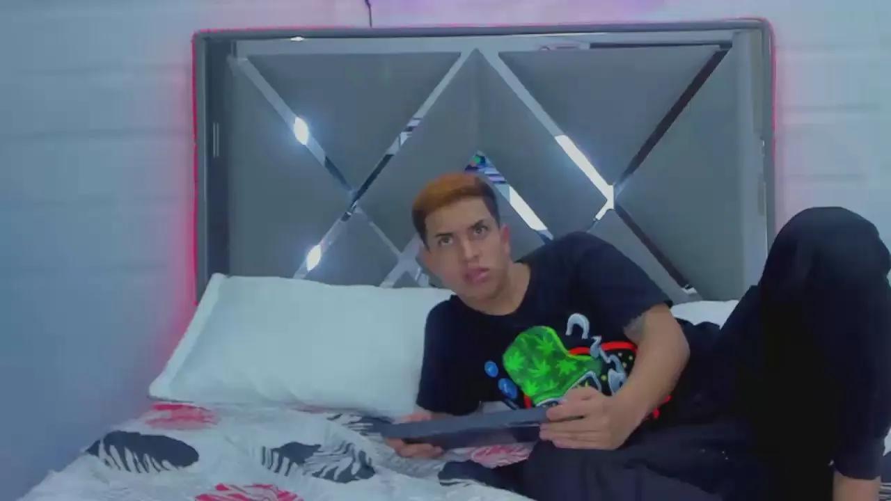 Offline TeenLustLive on Cam4