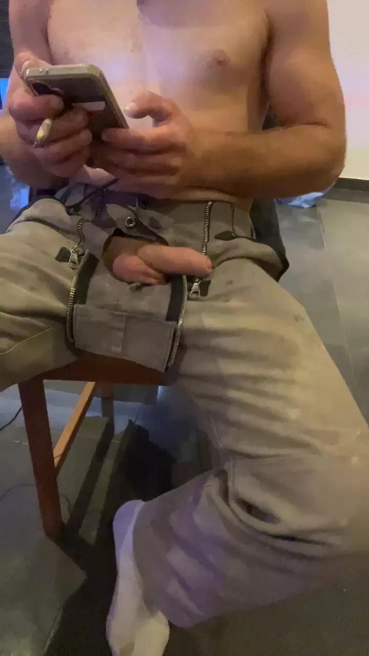 Offline tobi332 on Cam4