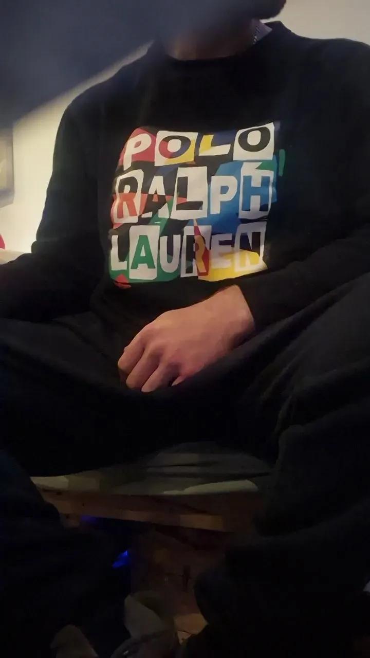 Offline tobi332 on Cam4