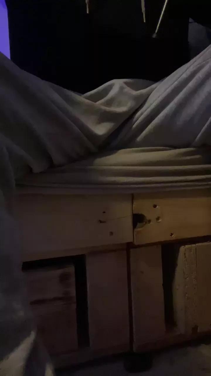 Offline tobi332 on Cam4