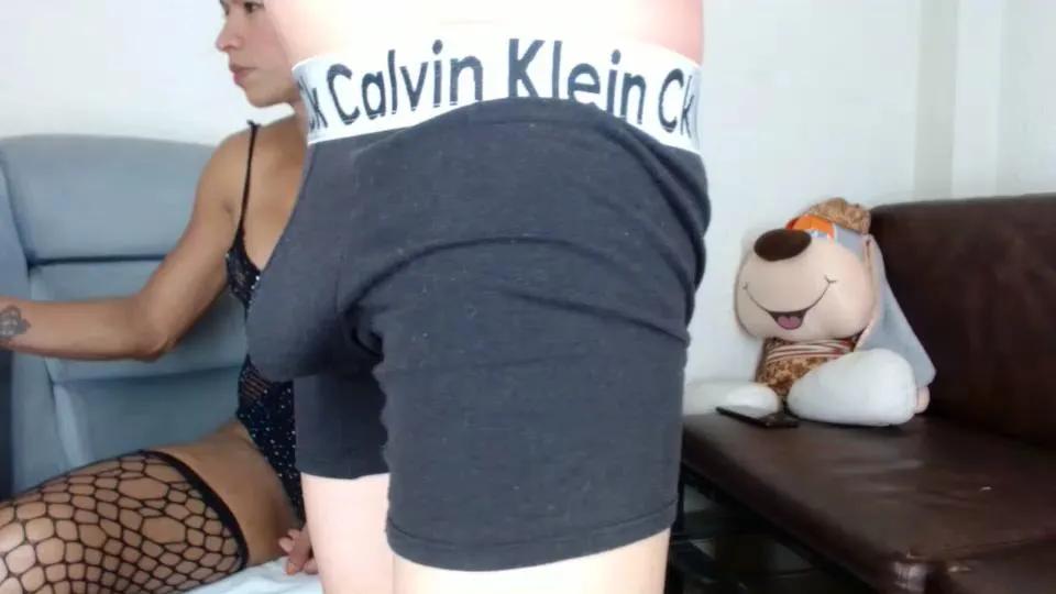 Offline Valeryhorn1 on Cam4