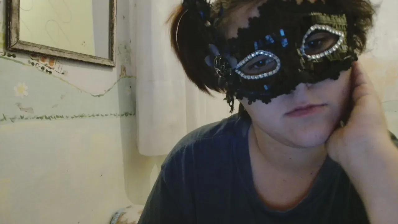 Offline Whitepussysabry on Cam4