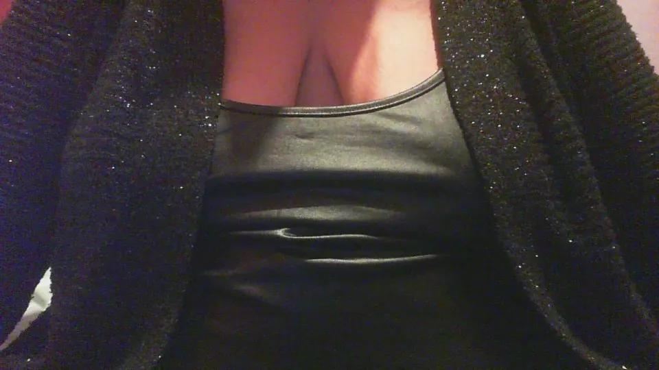 Offline XeliaeclypseX on Cam4