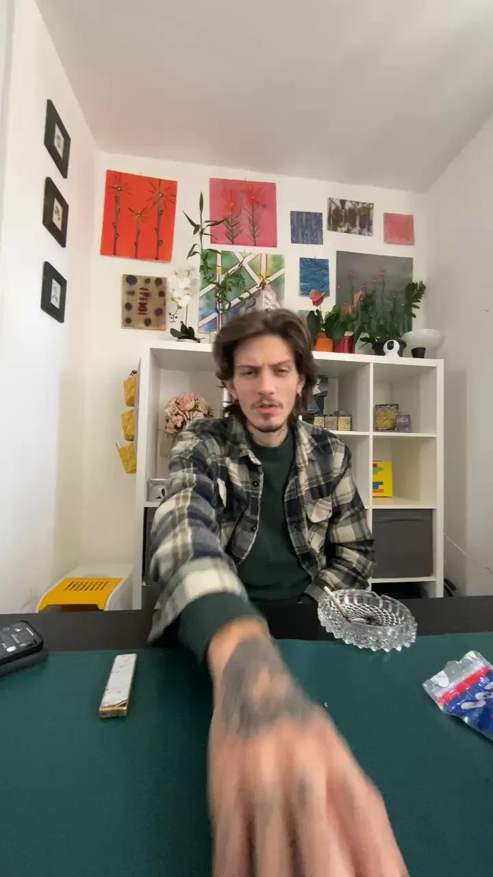 Offline Xxxciroxxx on Cam4