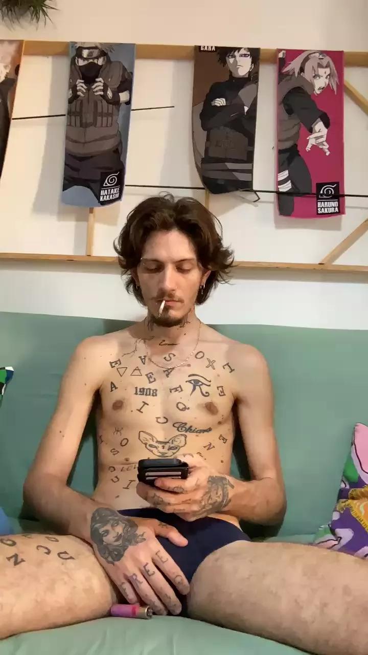 Offline Xxxciroxxx on Cam4