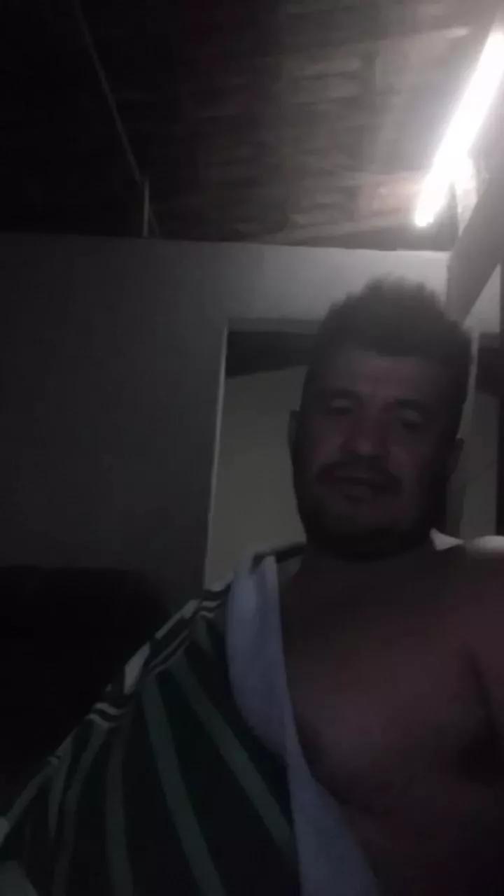 Offline zepica7 on Cam4