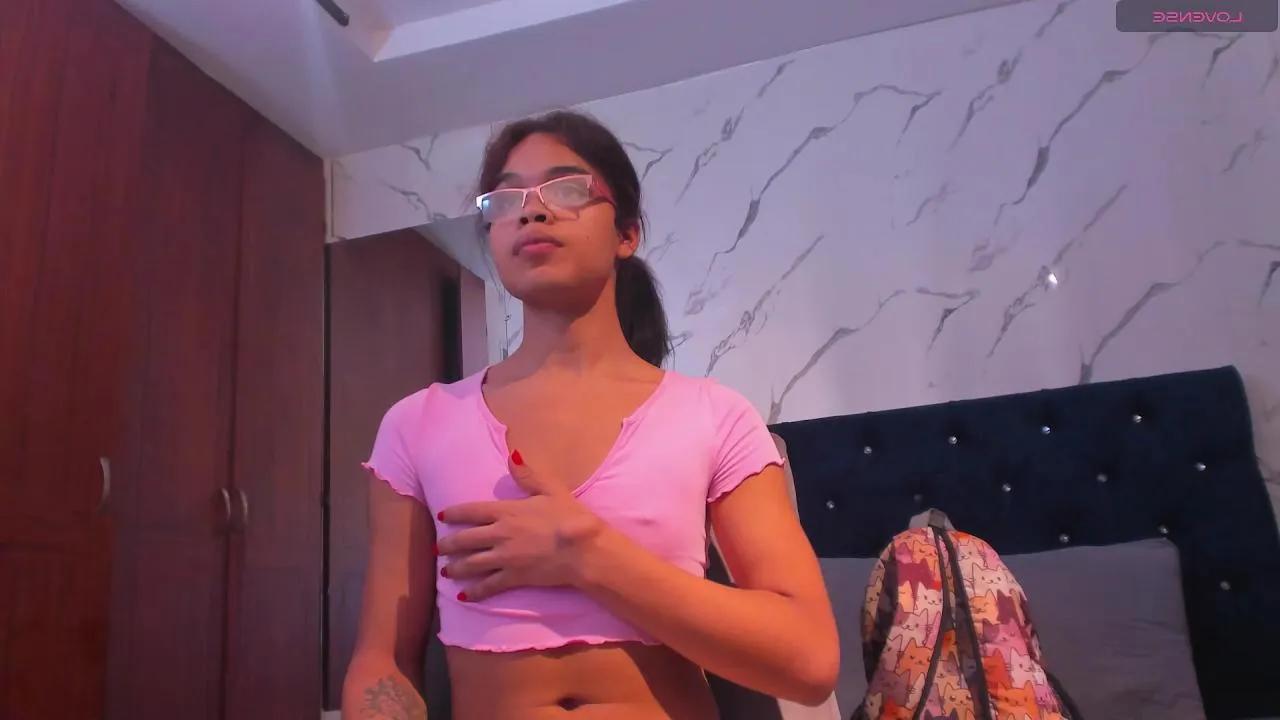 Offline zoex2_ on Cam4