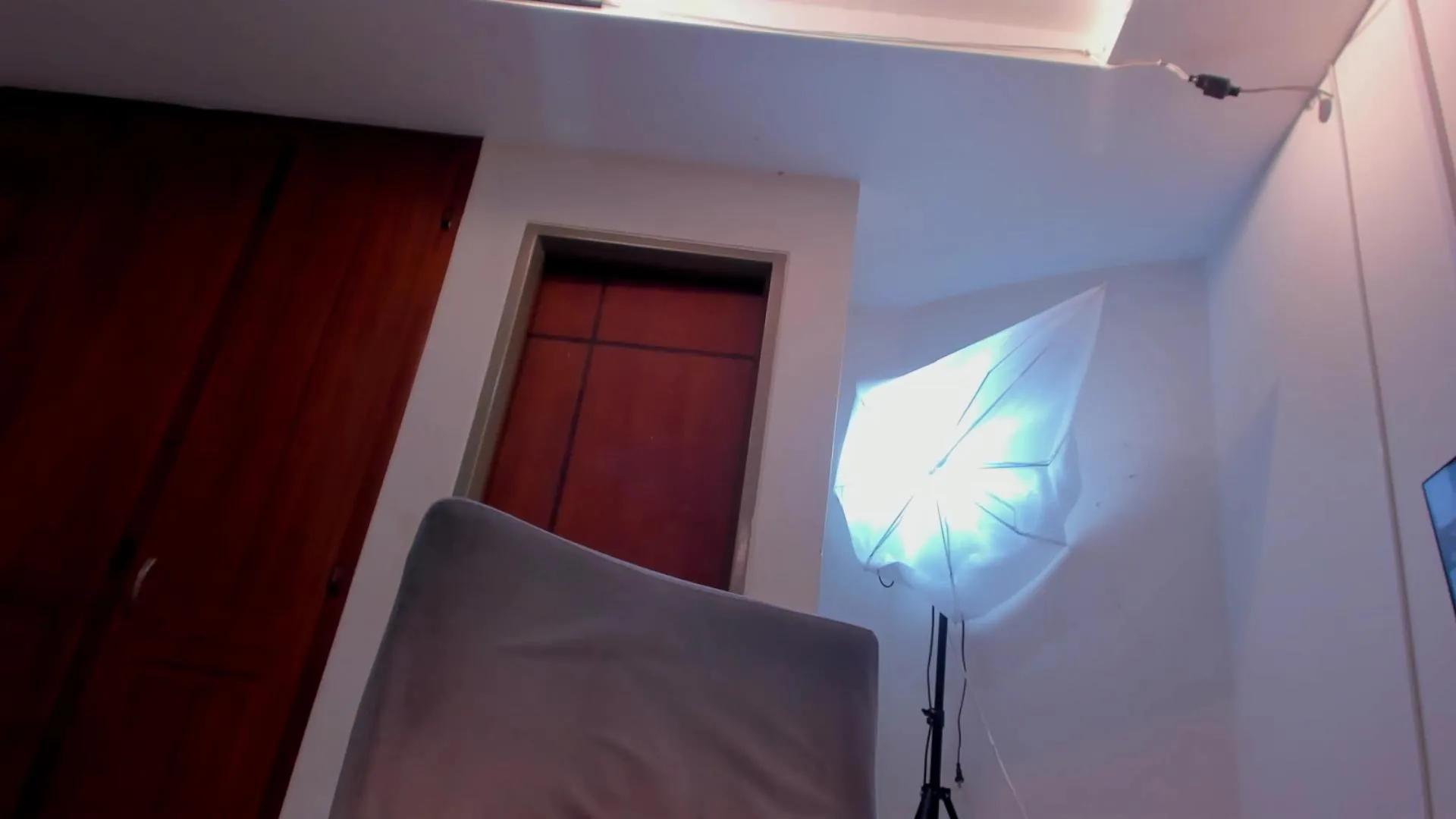 Offline zoex2_ on Cam4