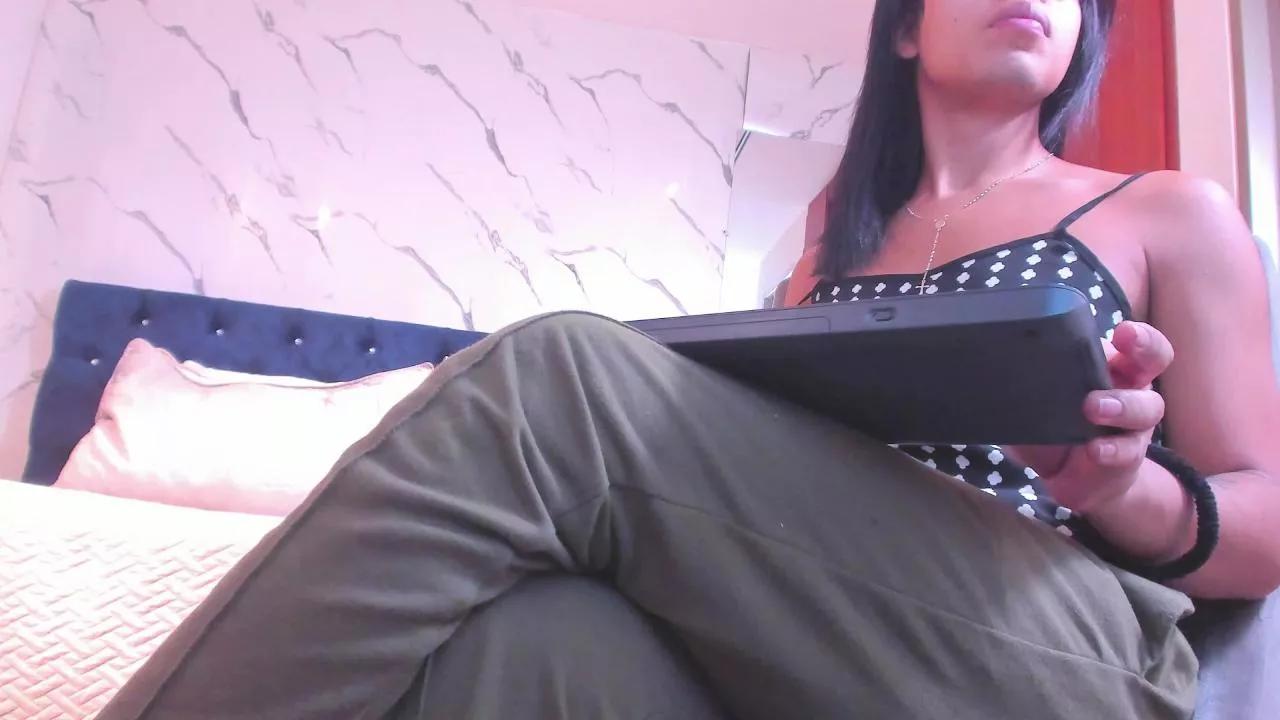 Offline zoex2_ on Cam4