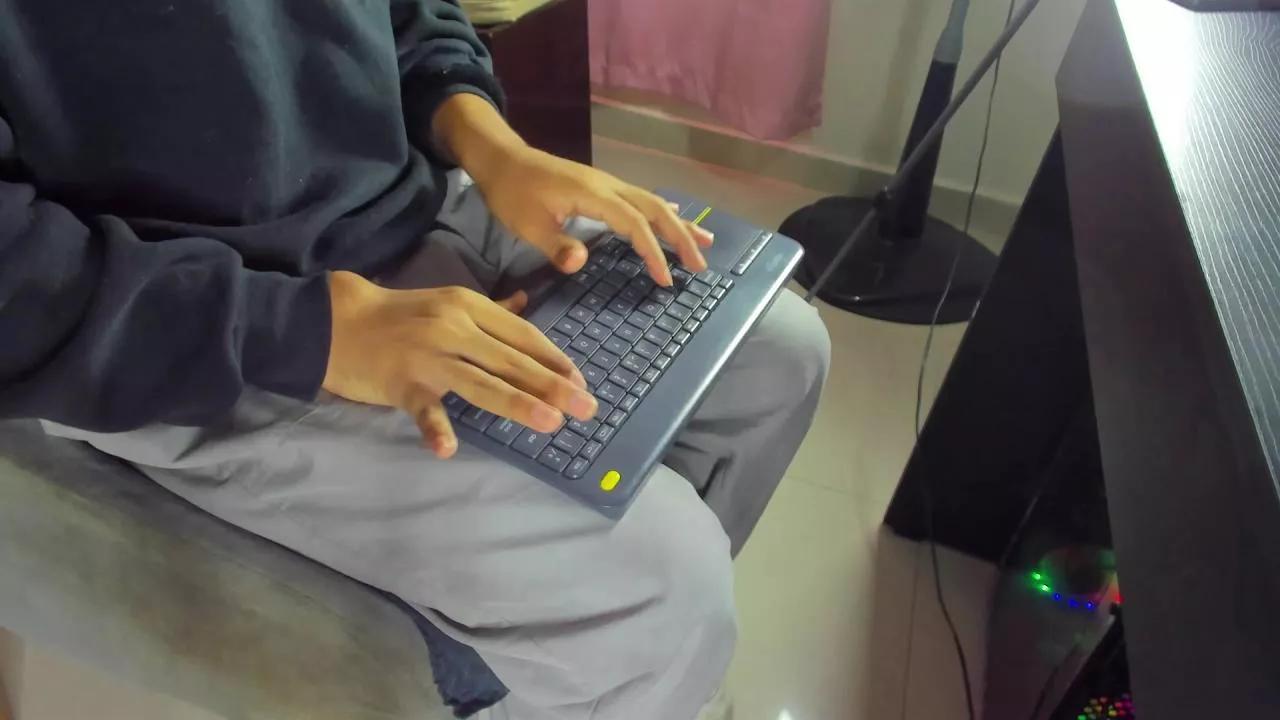 Offline zoex2_ on Cam4