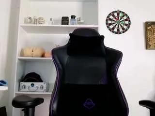 aaronlegend on CamSoda 