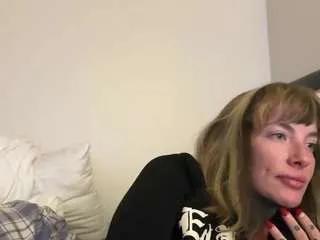 Freechat airgead on CamSoda