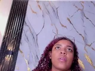 Freechat alahia-rivera on CamSoda