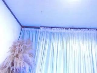 Freechat alhanamiller on CamSoda