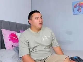 Freechat alicecortes on CamSoda