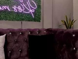 Freechat amyharloww on CamSoda