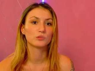 anaayss — MAKE ME CUMM [199 tokens remaining]