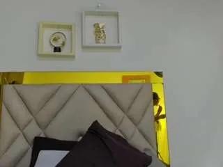 arianaspate on CamSoda 