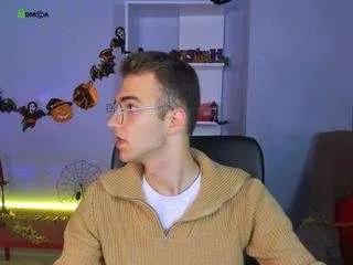 Offline astren-villo on CamSoda