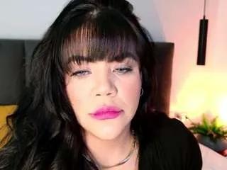 Freechat babeharmony on CamSoda