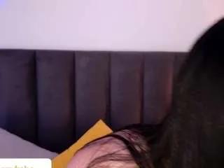 Freechat babeharmony on CamSoda