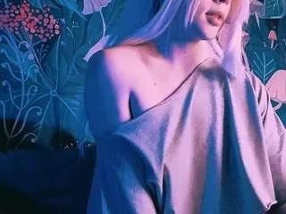 Offline babemostrella on CamSoda