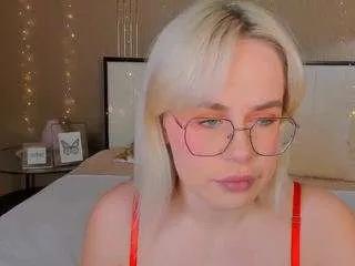 Offline bellatip on CamSoda