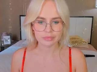 Offline bellatip on CamSoda