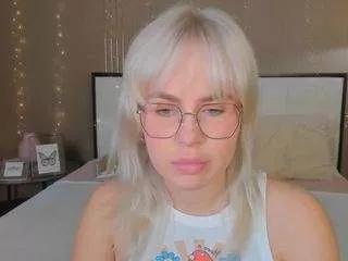 Offline bellatip on CamSoda