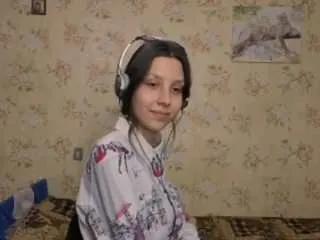 bettebirk — Show my legs [14 tokens remaining]