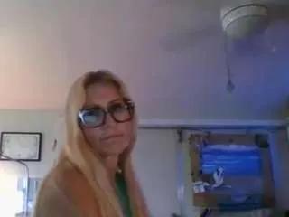 Offline blondeblonde1269 on CamSoda