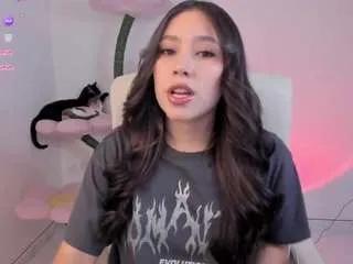 Offline bubble-gum on CamSoda