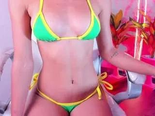 camyfoxx — Take off my panties + sexy dance [100 tokens remaining]