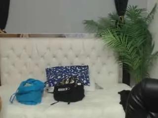 Offline carlla1 on CamSoda