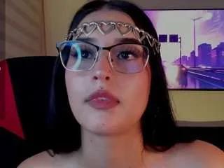 Freechat charrlottegrey on CamSoda