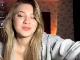 Freechat chelseadearborn on CamSoda