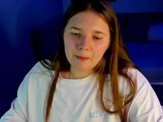 Offline chloe-whitee on CamSoda